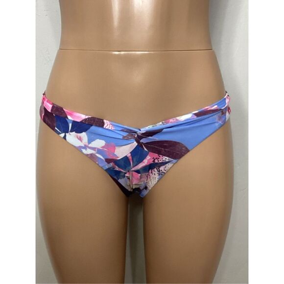 New. BECCA blue floral bikini set. S-top/XS-bottom. Retails $149 - Picture 8 of 9